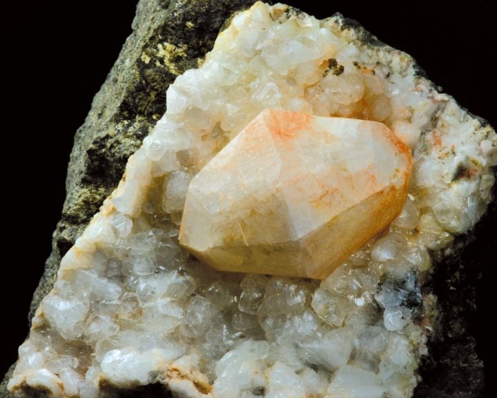 Natrolith, Piz Sella Natrolith, Piz Sella